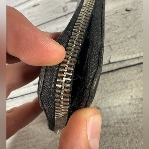 Louis Vuitton Long Wallet Zippy Vertical Ardoise Black Taiga - Picture 7 of 16